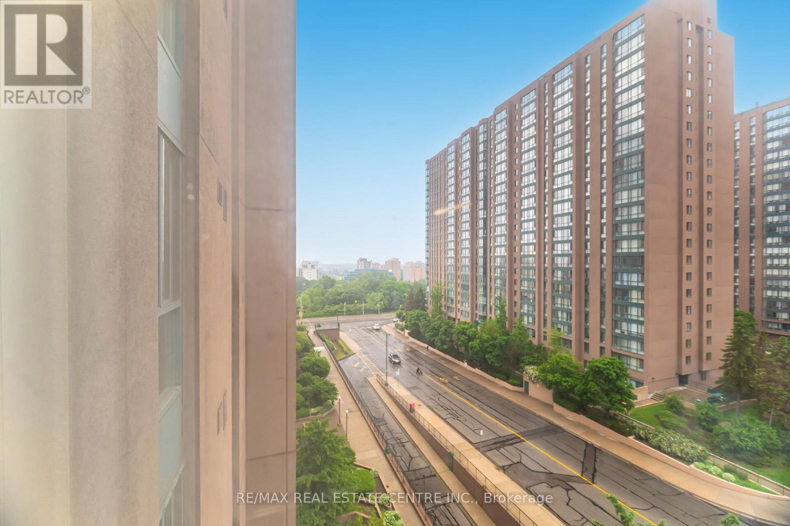 811 - 115 Hillcrest Avenue, Mississauga, Ontario  L5B 3Y9 - Photo 27 - W12661478