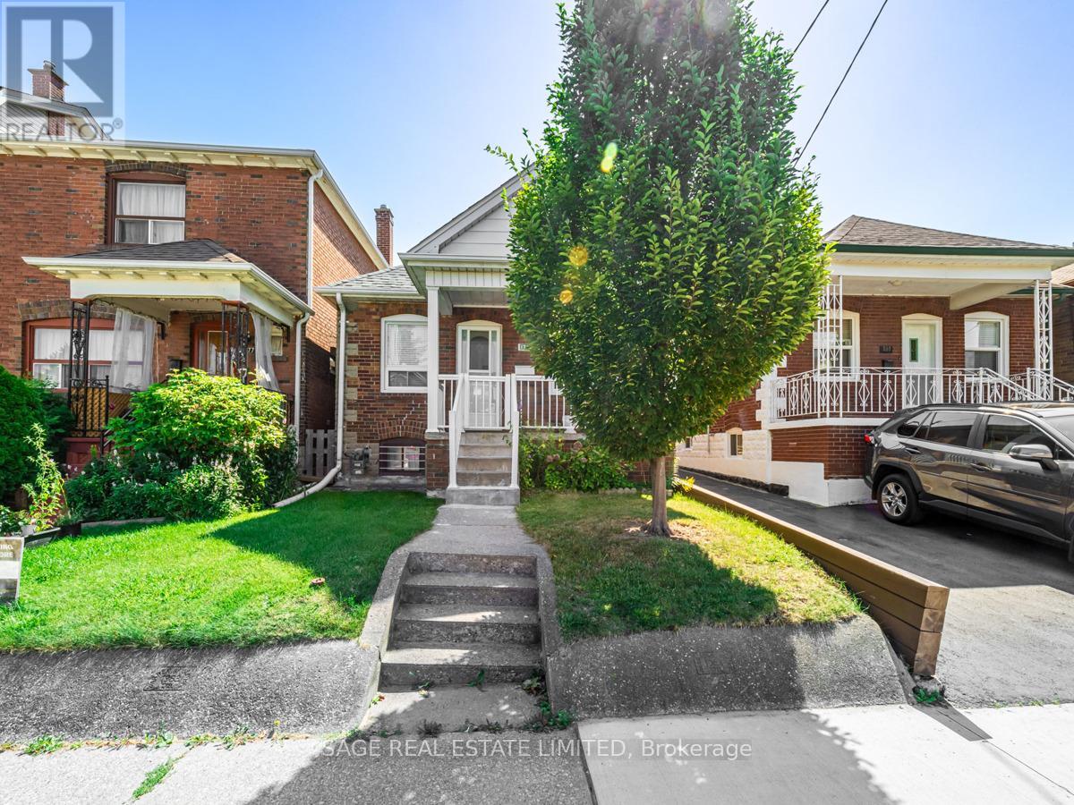 179 LIVINGSTONE AVENUE, Toronto, Ontario