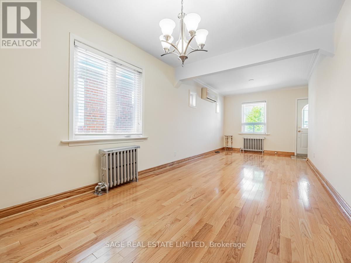 179 Livingstone Avenue, Toronto, Ontario  M6E 2L9 - Photo 10 - W12661532