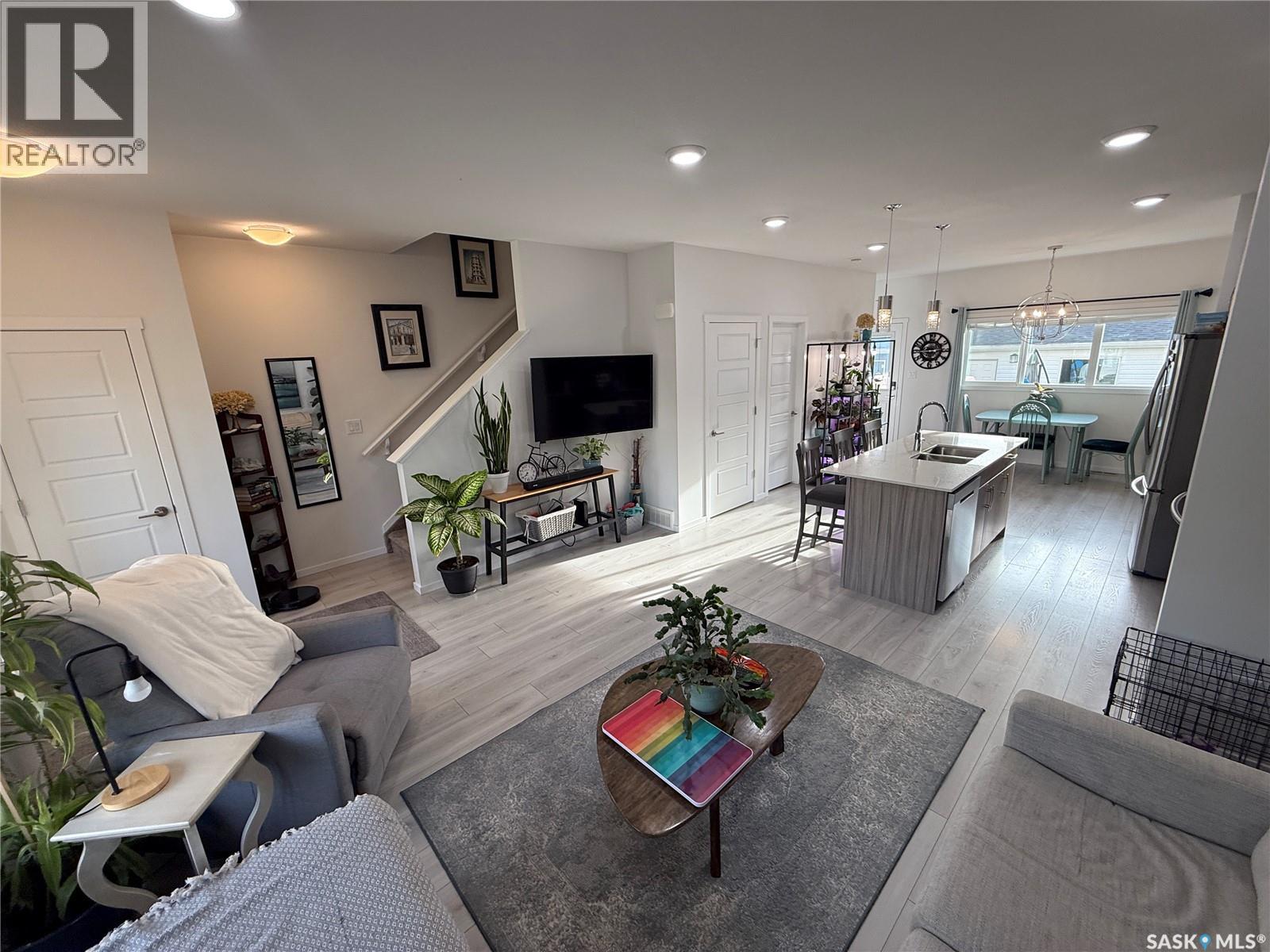 4226 Brighton Circle, Saskatoon, Saskatchewan  S7V 0N5 - Photo 3 - SK026158