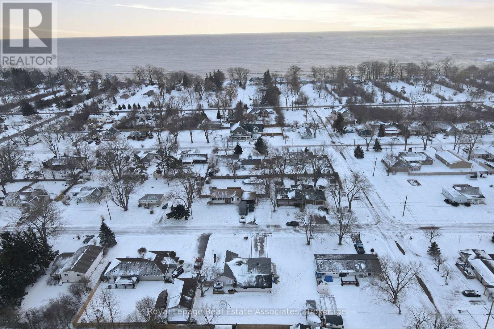 3132 Evadere Avenue, Fort Erie, Ontario  L0S 1N0 - Photo 38 - X12661222