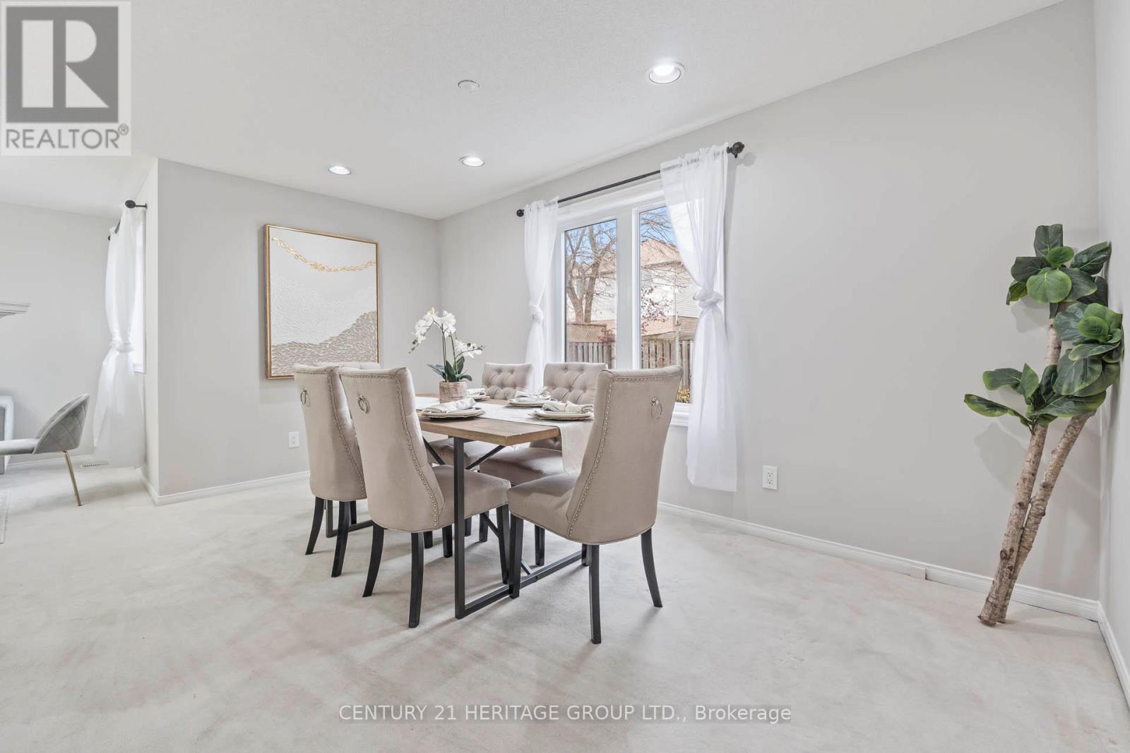 205 Braithwaite Avenue, Hamilton, Ontario  L9G 5A6 - Photo 6 - X12661428