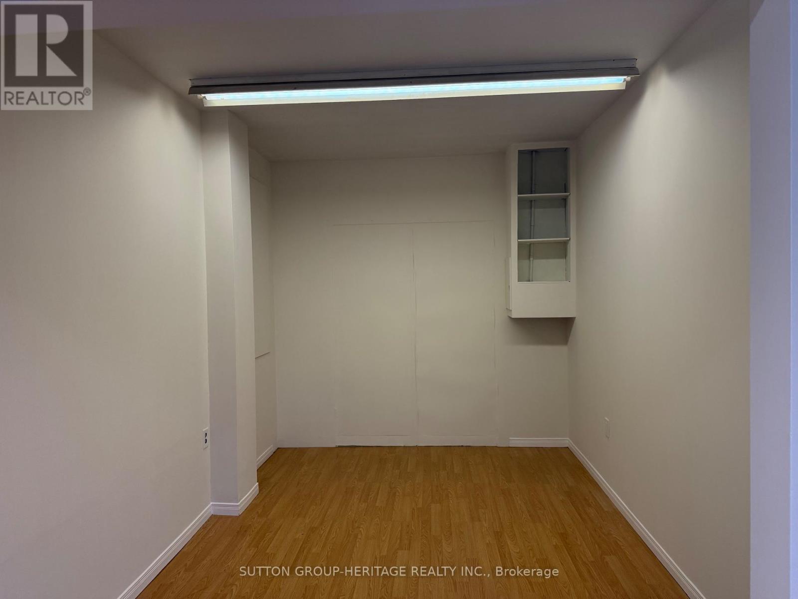 8 - 38 A Bigwin Road, Hamilton, Ontario  L8W 3R4 - Photo 4 - X12661444