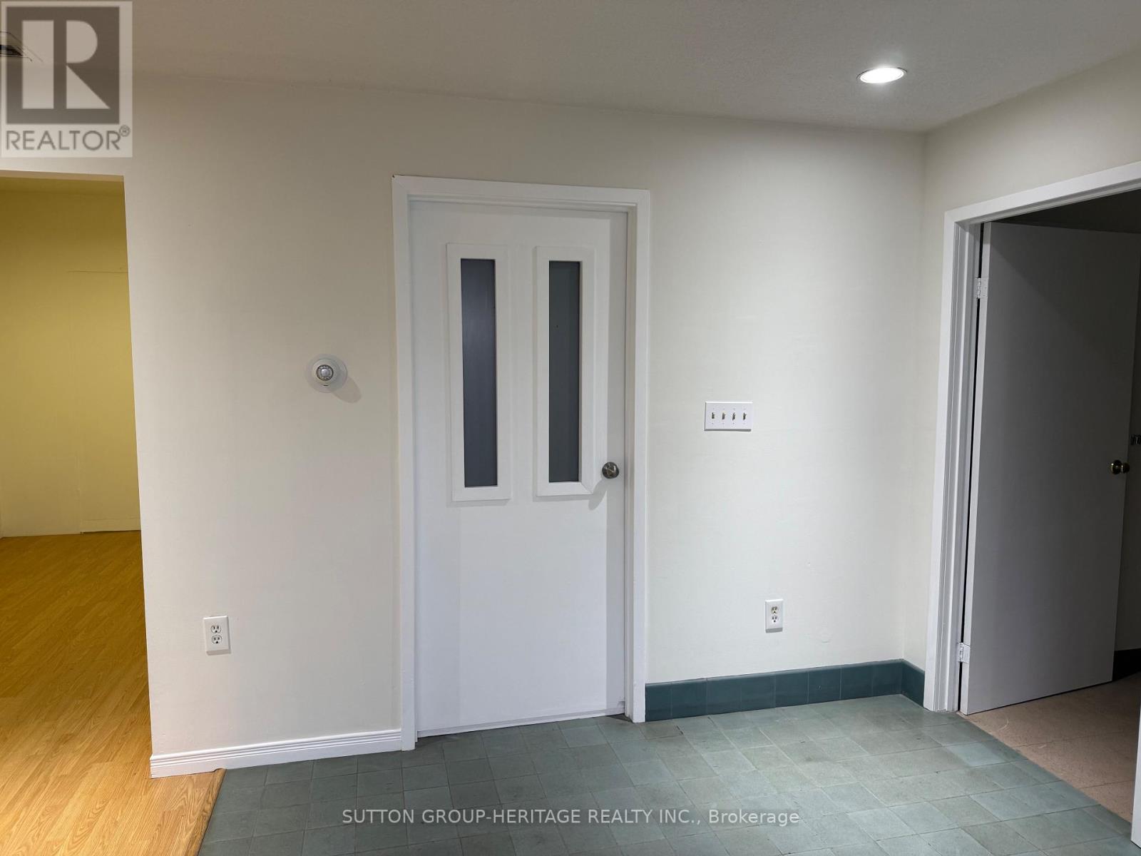 8 - 38 A Bigwin Road, Hamilton, Ontario  L8W 3R4 - Photo 6 - X12661444