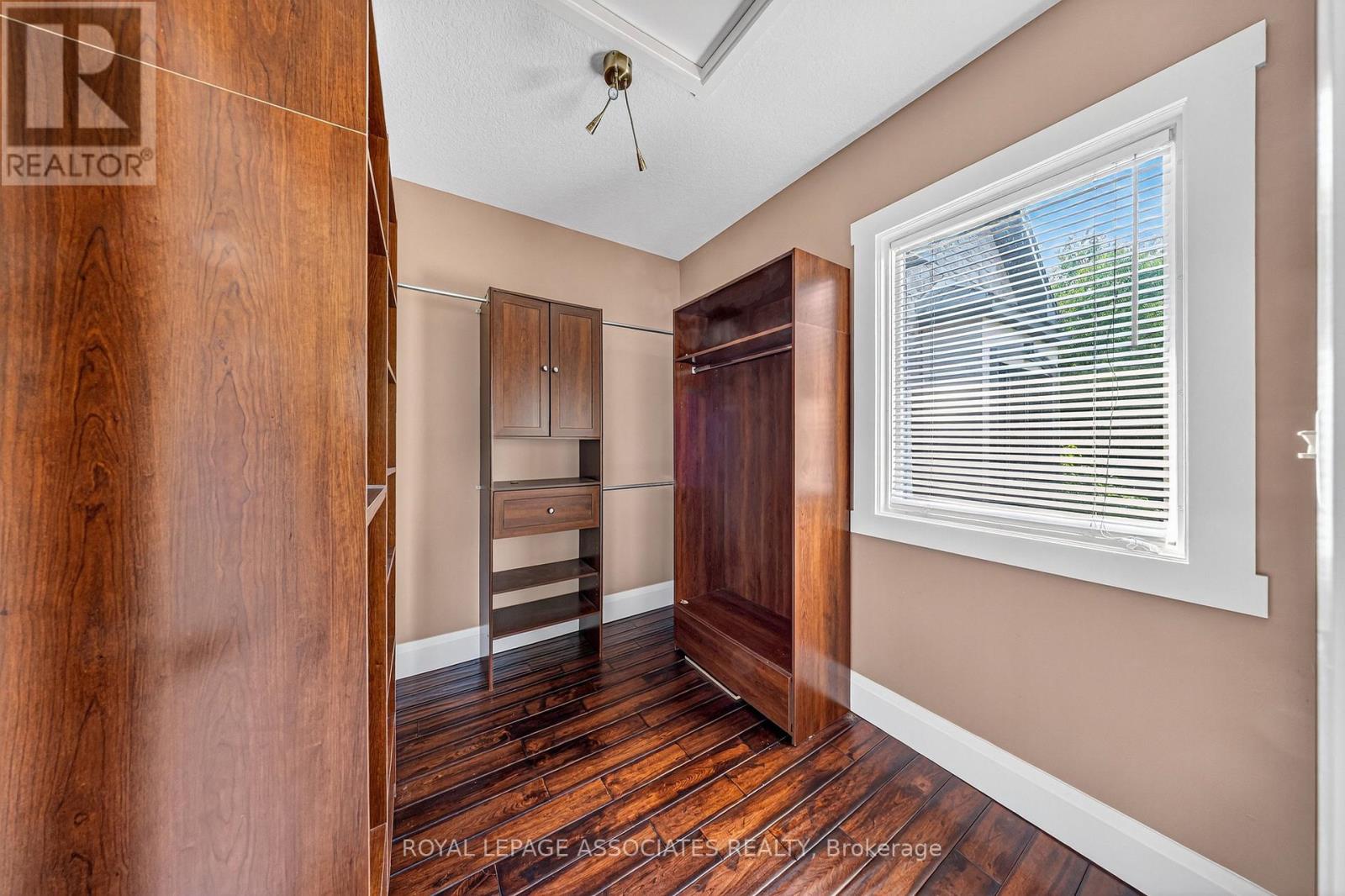 21 Old Mill Road, Brant, Ontario  N0J 1V0 - Photo 26 - X12661446