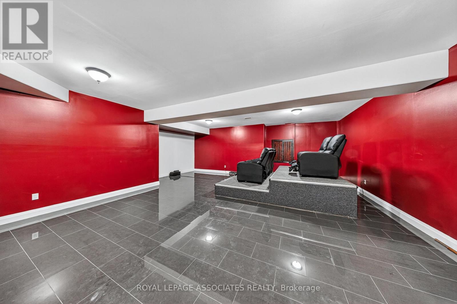 21 Old Mill Road, Brant, Ontario  N0J 1V0 - Photo 46 - X12661446