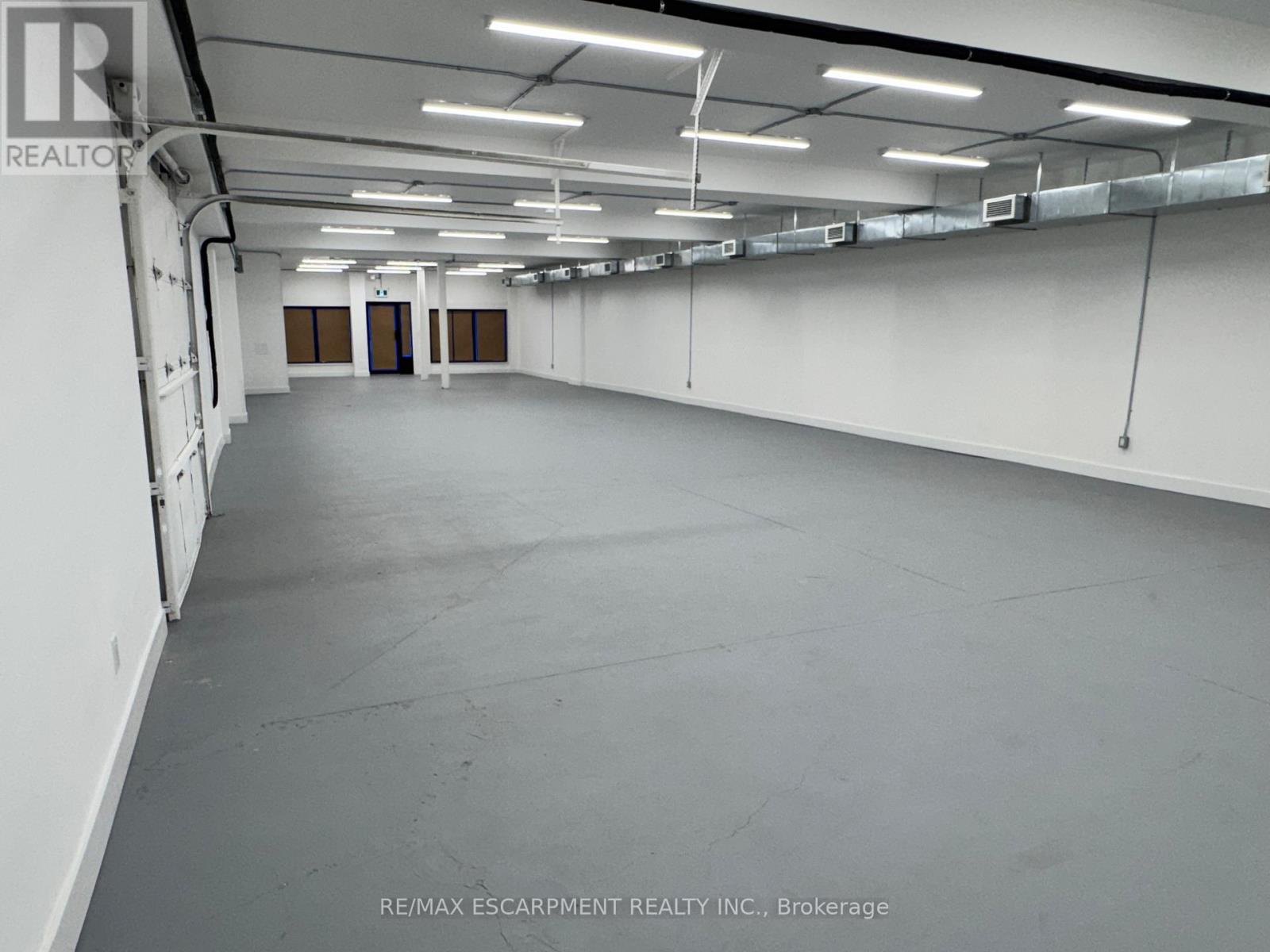 1068 Barton Street E, Hamilton (Crown Point), Ontario  L8L 3E6 - Photo 3 - X12661498