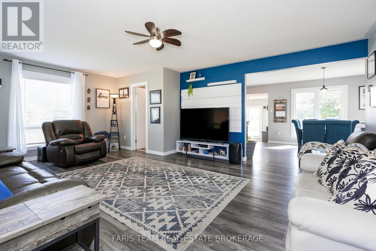 57 Port Severn Road N, Georgian Bay, Ontario  L0K 1S0 - Photo 15 - X12661540