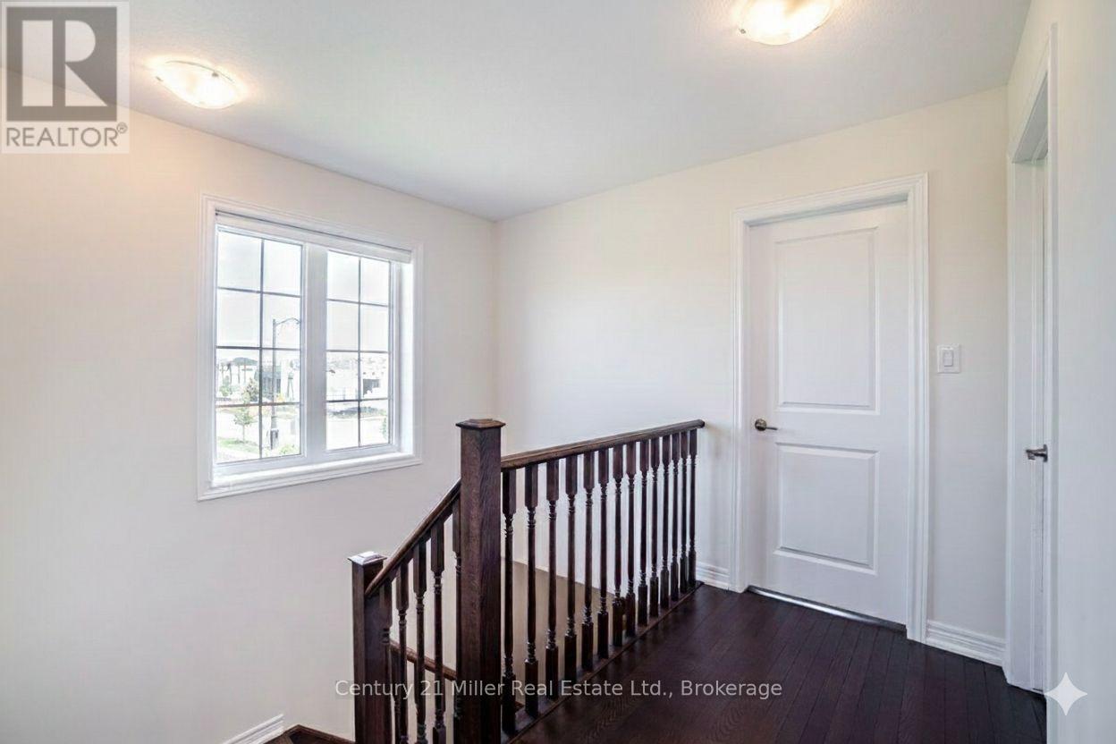 399 Threshing Mill Boulevard, Oakville, Ontario  L6H 0P5 - Photo 11 - W12661678