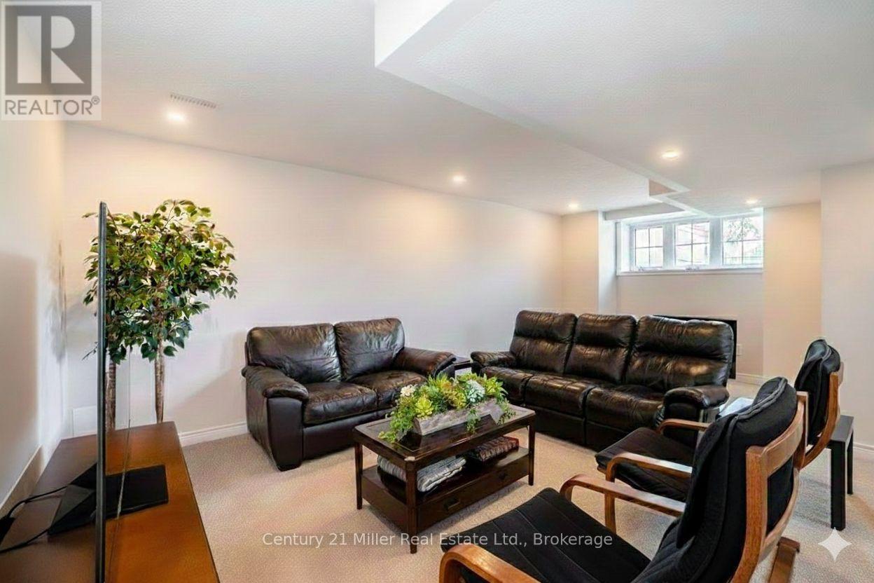 399 Threshing Mill Boulevard, Oakville, Ontario  L6H 0P5 - Photo 19 - W12661678