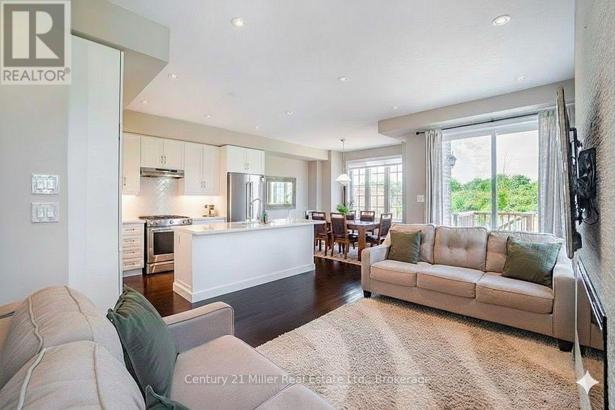 399 Threshing Mill Boulevard, Oakville, Ontario  L6H 0P5 - Photo 4 - W12661678