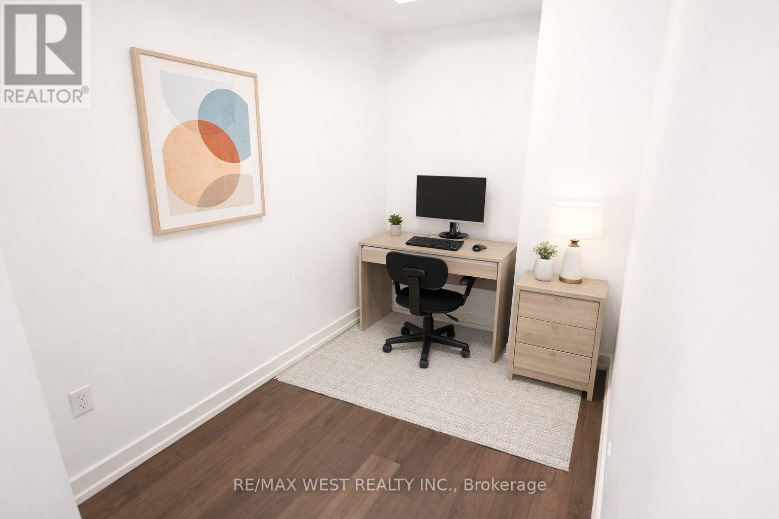 326 - 555 William Graham Drive, Aurora, Ontario  L4G 3L1 - Photo 4 - N12518624