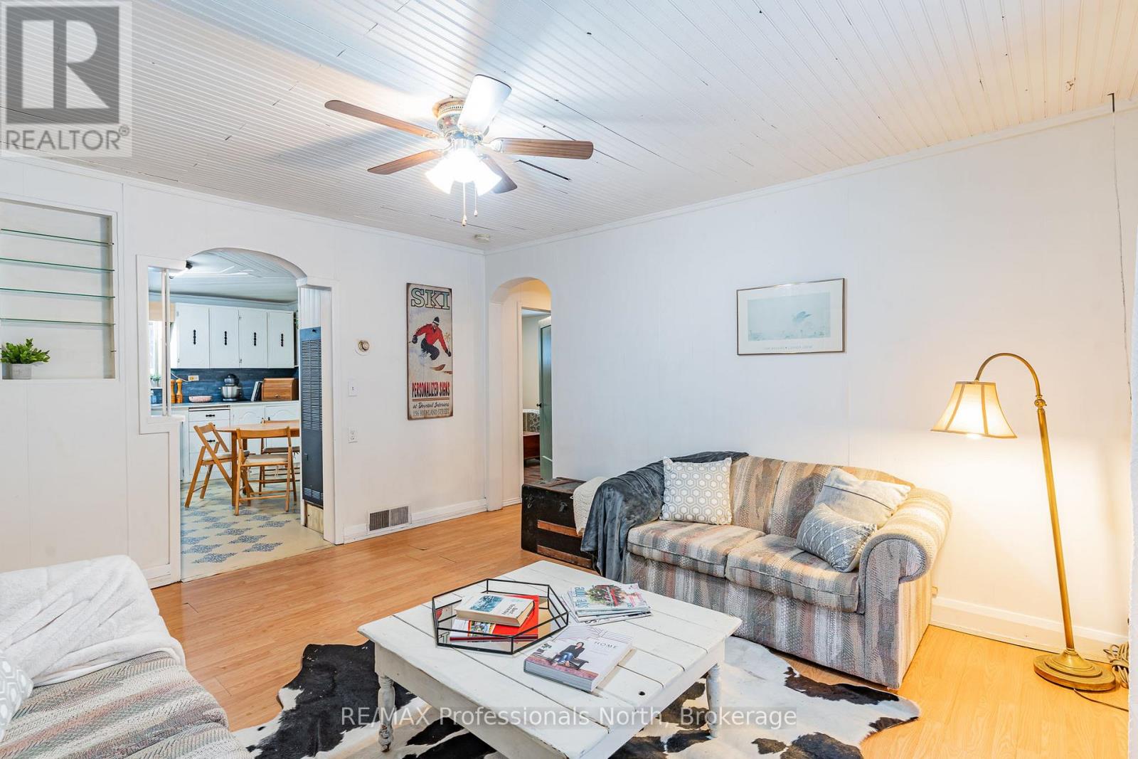 1281 Kashagawigamog Lake Road, Minden Hills, Ontario  K0M 2K0 - Photo 14 - X12661560