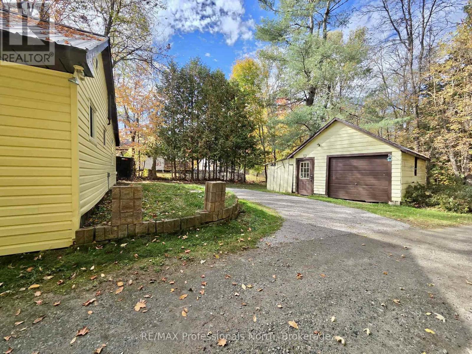 1281 Kashagawigamog Lake Road, Minden Hills, Ontario  K0M 2K0 - Photo 38 - X12661560