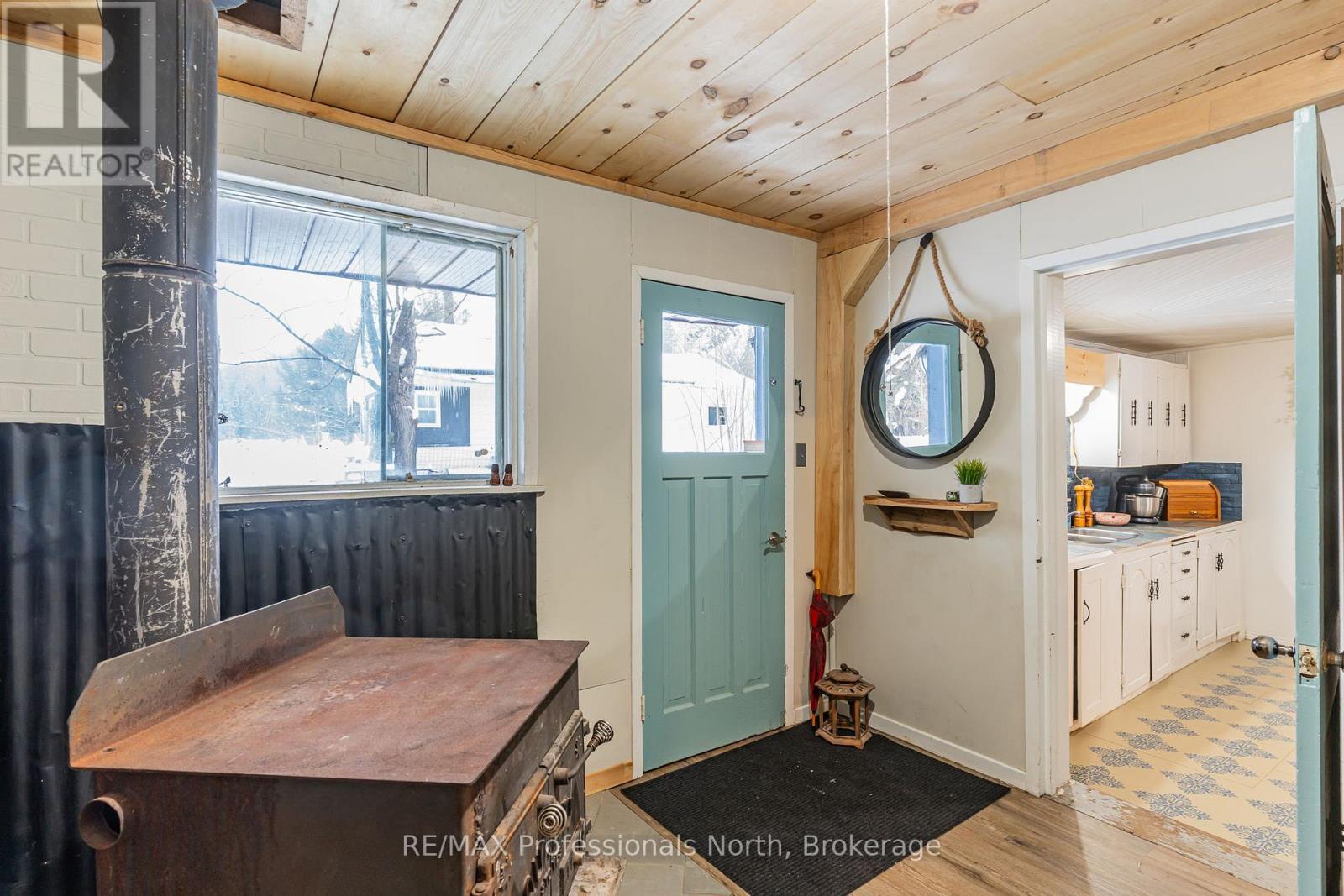 1281 Kashagawigamog Lake Road, Minden Hills, Ontario  K0M 2K0 - Photo 6 - X12661560