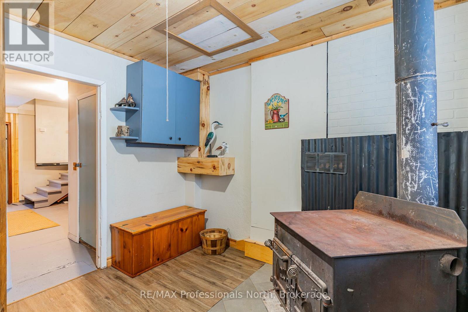 1281 Kashagawigamog Lake Road, Minden Hills, Ontario  K0M 2K0 - Photo 7 - X12661560