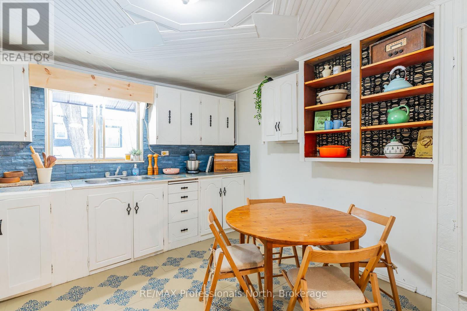 1281 Kashagawigamog Lake Road, Minden Hills, Ontario  K0M 2K0 - Photo 9 - X12661560