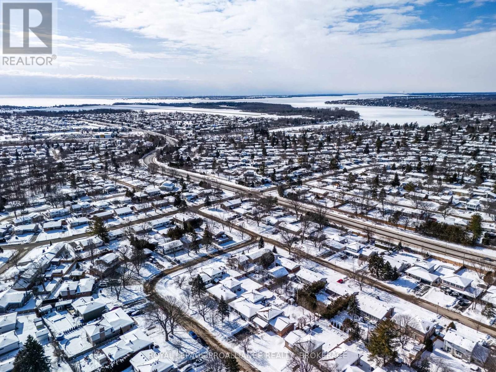 687 Harrow Place, Kingston, Ontario  K7M 5M1 - Photo 36 - X12661688