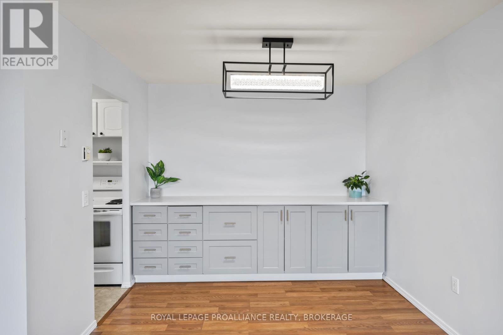 507 - 334 Queen Mary Road, Kingston, Ontario  K7M 7E7 - Photo 7 - X12661724