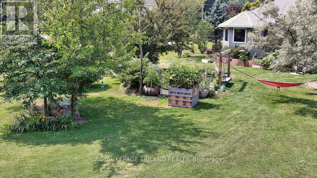 14 Poplar Street, Dutton/dunwich (Wallacetown), Ontario  N0L 2M0 - Photo 44 - X12661570