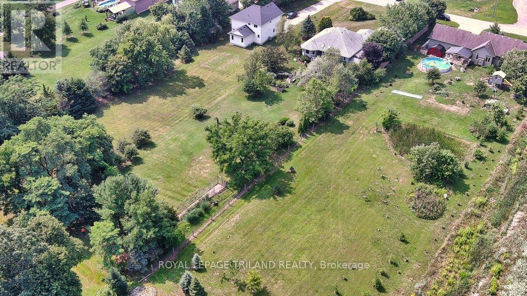 14 Poplar Street, Dutton/dunwich (Wallacetown), Ontario  N0L 2M0 - Photo 46 - X12661570