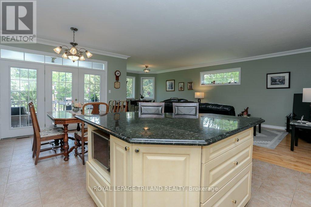 14 Poplar Street, Dutton/dunwich (Wallacetown), Ontario  N0L 2M0 - Photo 9 - X12661570