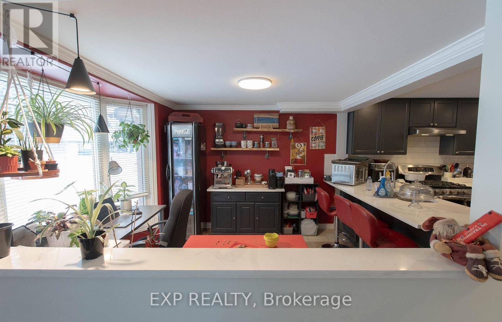 1108 Grenoble Crescent, Ottawa, Ontario  K1C 2C6 - Photo 2 - X12661682