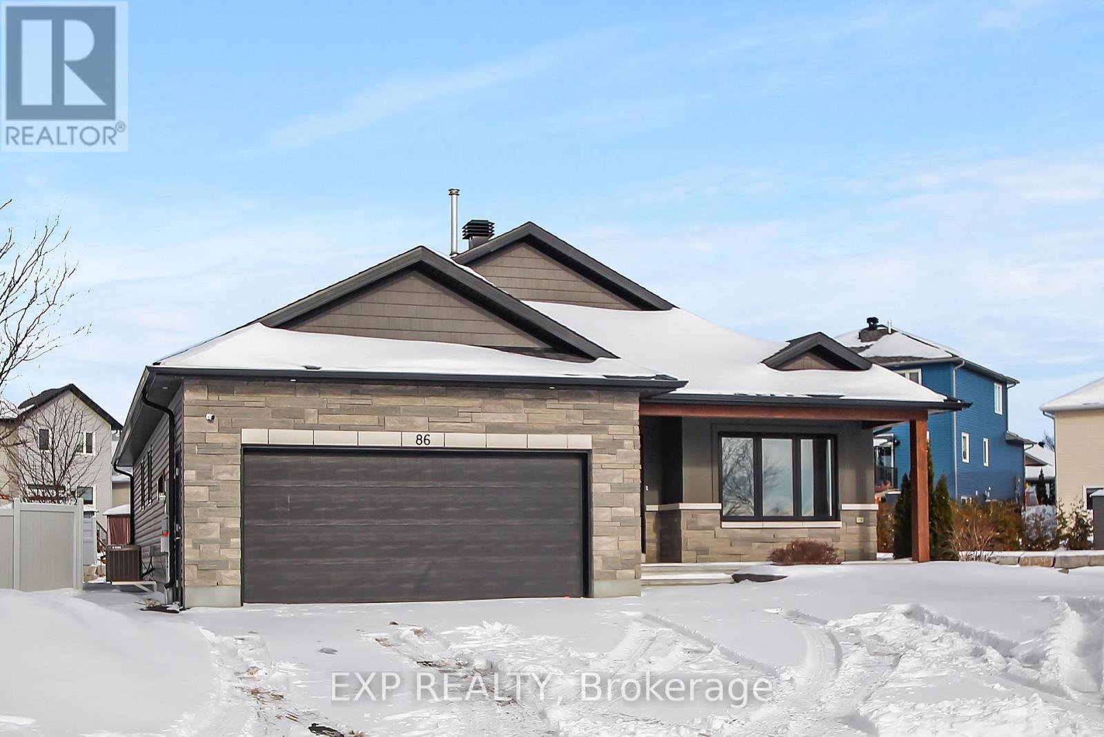 86 Horton Street, Mississippi Mills, Ontario  K0A 1A0 - Photo 2 - X12661704