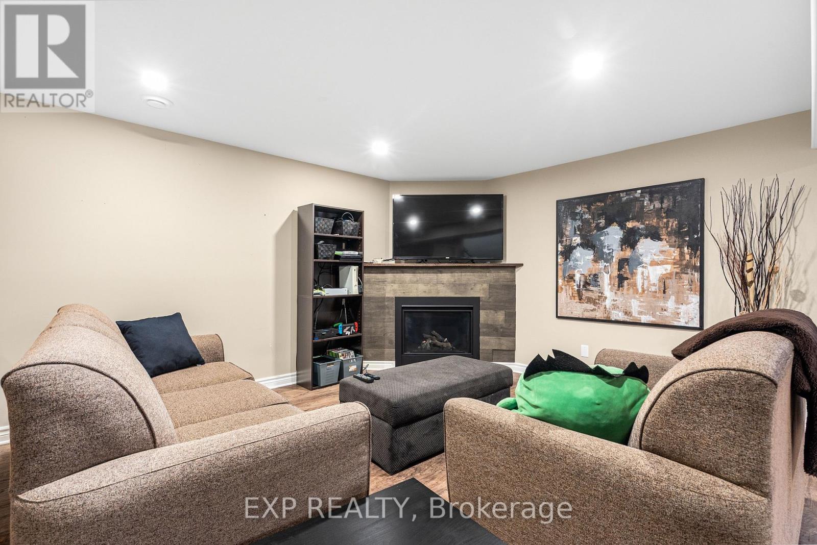 86 Horton Street, Mississippi Mills, Ontario  K0A 1A0 - Photo 30 - X12661704