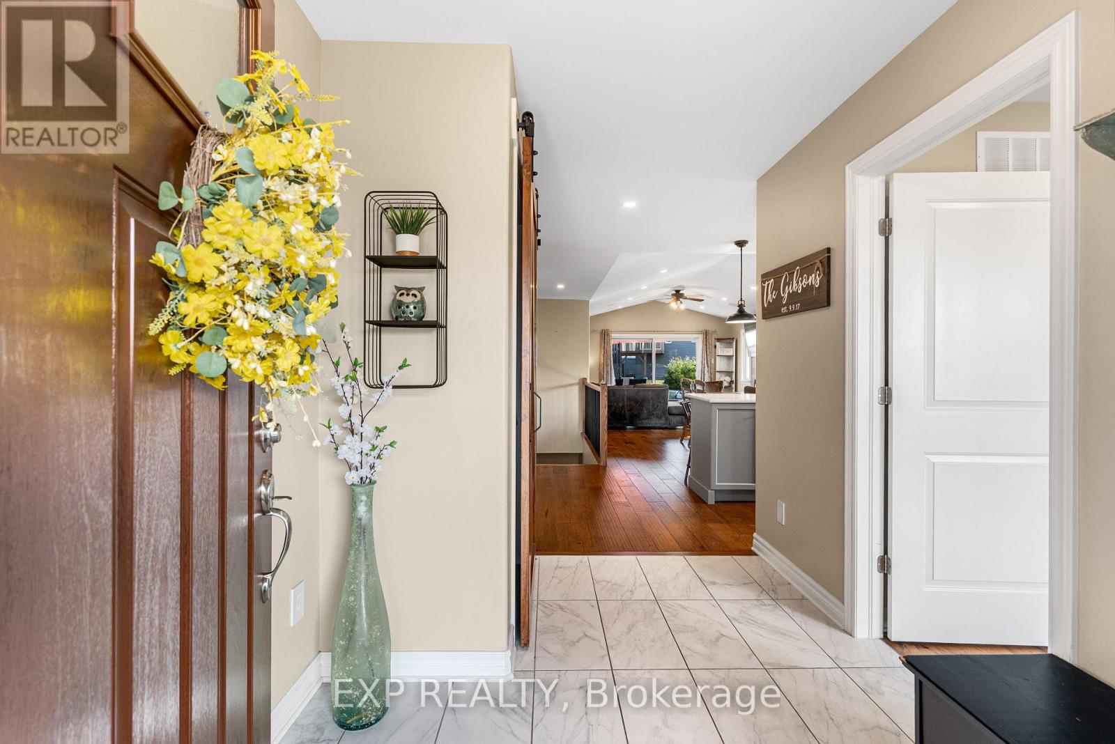 86 Horton Street, Mississippi Mills, Ontario  K0A 1A0 - Photo 6 - X12661704