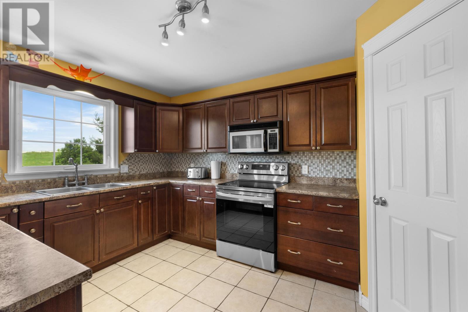 11 Parent Street, Charlottetown, Prince Edward Island  C1C 1R3 - Photo 15 - 202600146