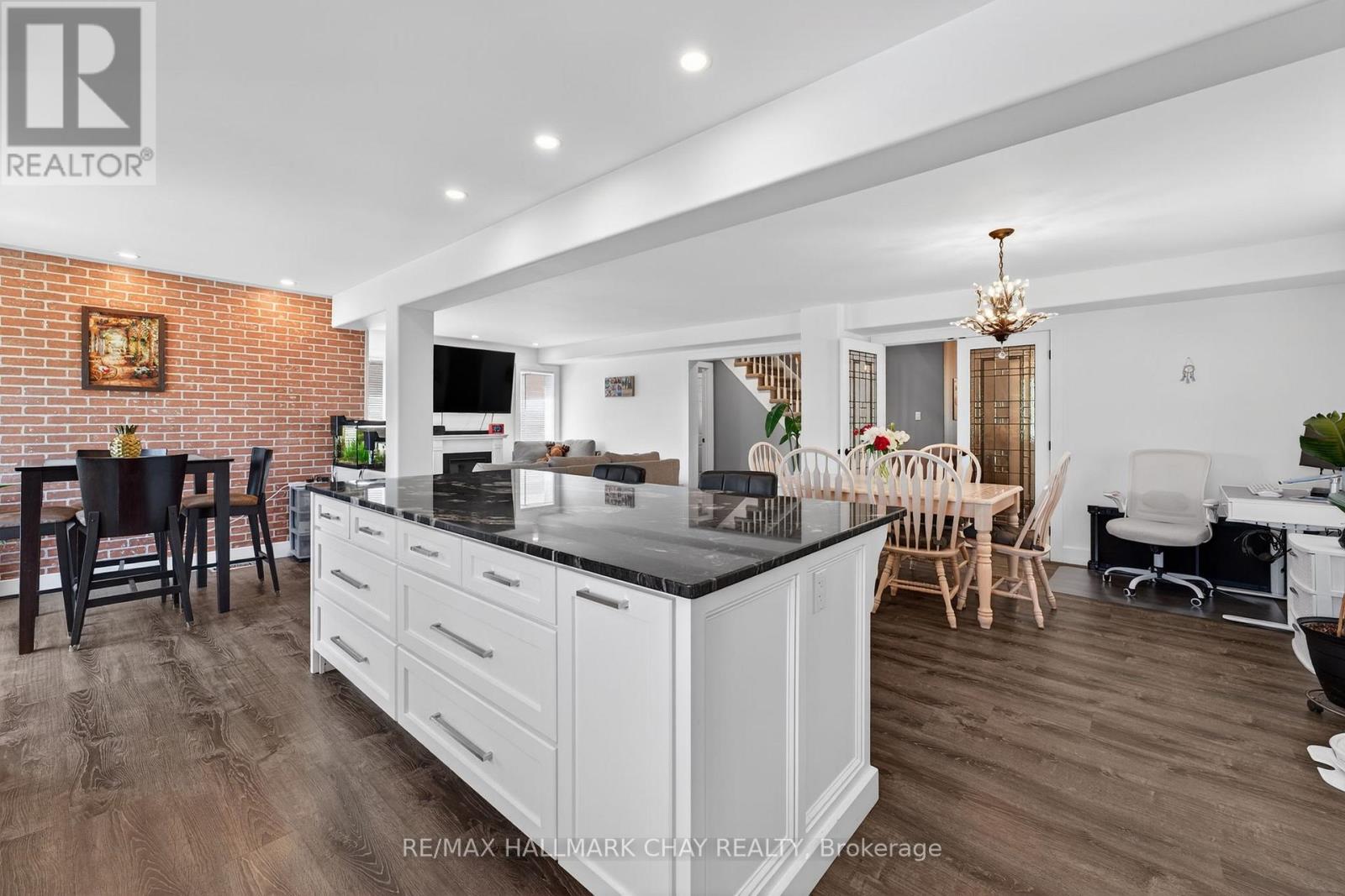 3159 Bass Lake Side Road E, Orillia, Ontario  L3V 6H2 - Photo 9 - S12461678