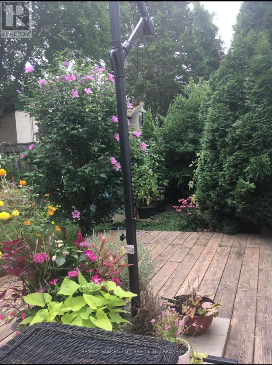 16 Ida Street, St. Catharines, Ontario  L2R 3X4 - Photo 27 - X12485392