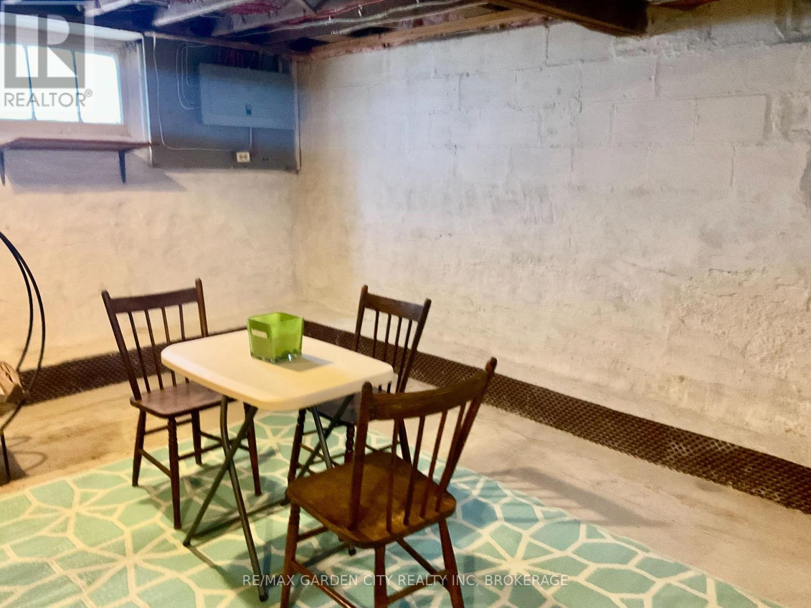 16 Ida Street, St. Catharines, Ontario  L2R 3X4 - Photo 19 - X12485392