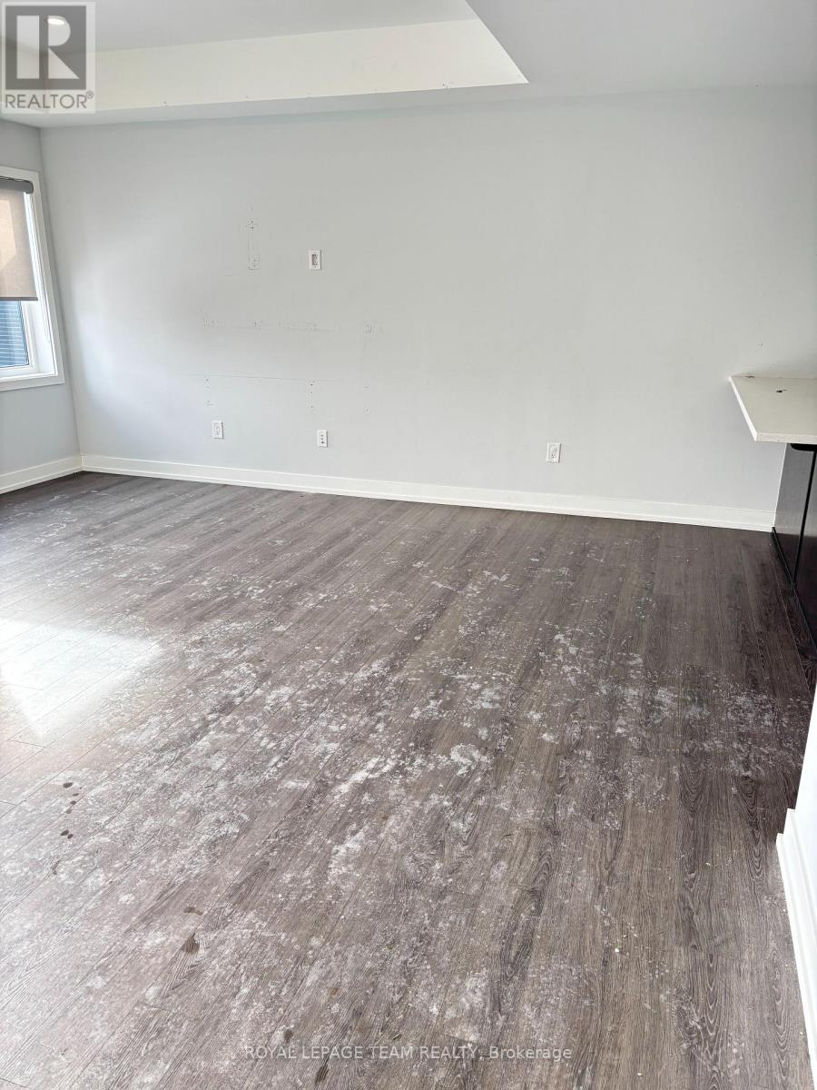 54 - 747 Chromite Private, Ottawa, Ontario  K2J 4J7 - Photo 4 - X12587734