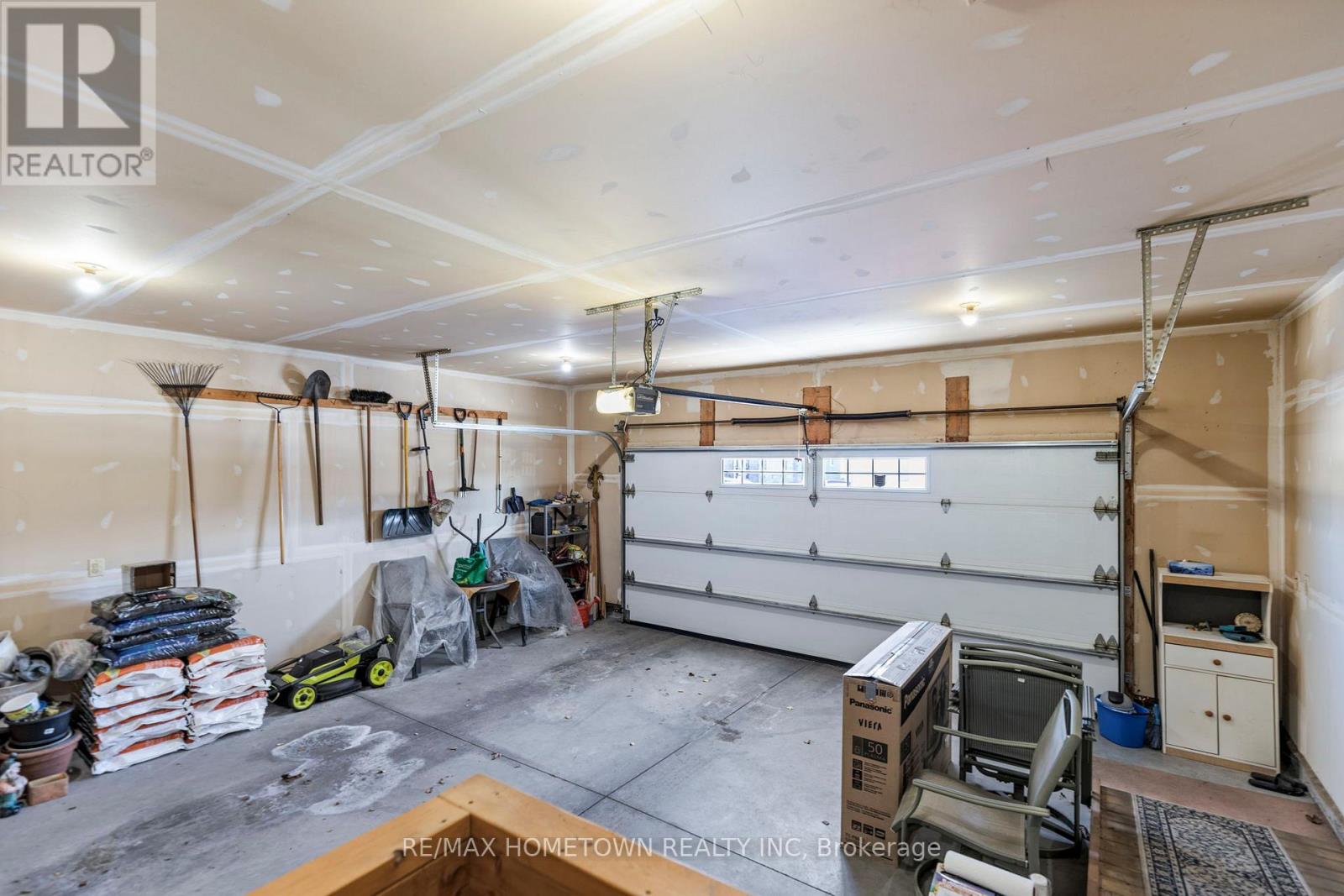 1124 Mcclure Crescent, Brockville, Ontario  K6V 0B6 - Photo 37 - X12661652