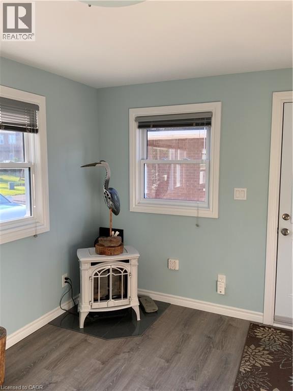 25 First Avenue, Long Point, Ontario  N0E 1M0 - Photo 8 - 40785002