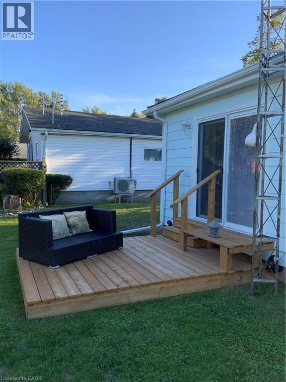 25 First Avenue, Long Point, Ontario  N0E 1M0 - Photo 15 - 40785002