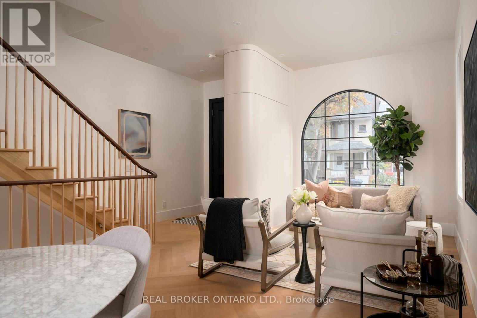 256 Major Street, Toronto, Ontario  M5S 2L6 - Photo 6 - C12661596