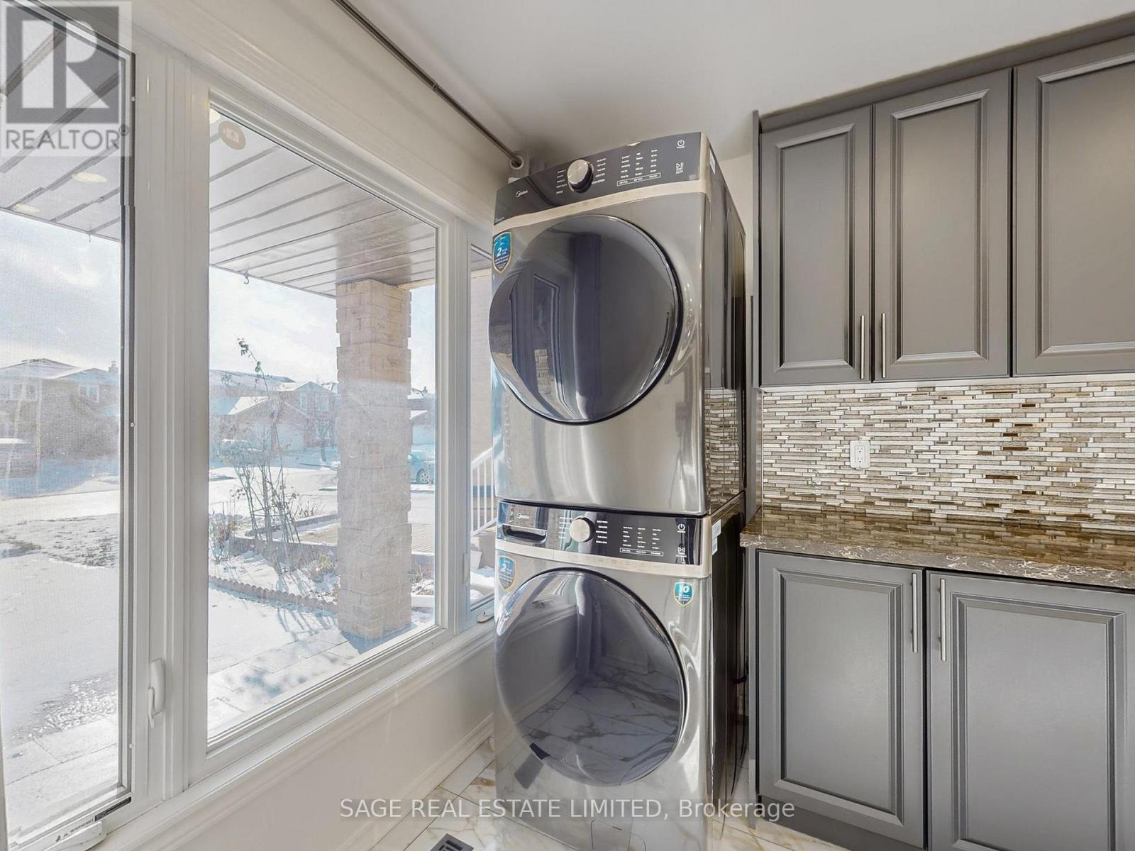 Main And Upper - 64 Durness Avenue, Toronto, Ontario  M1B 4W3 - Photo 12 - E12661690