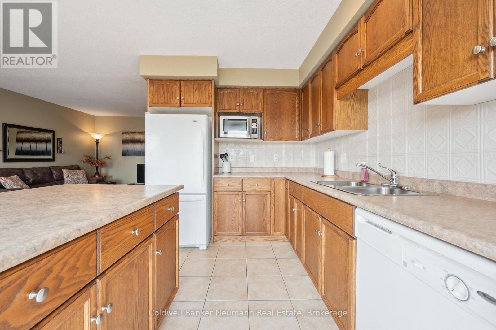 60 Hasler Crescent, Guelph, Ontario  N1L 0A3 - Photo 15 - X12660938