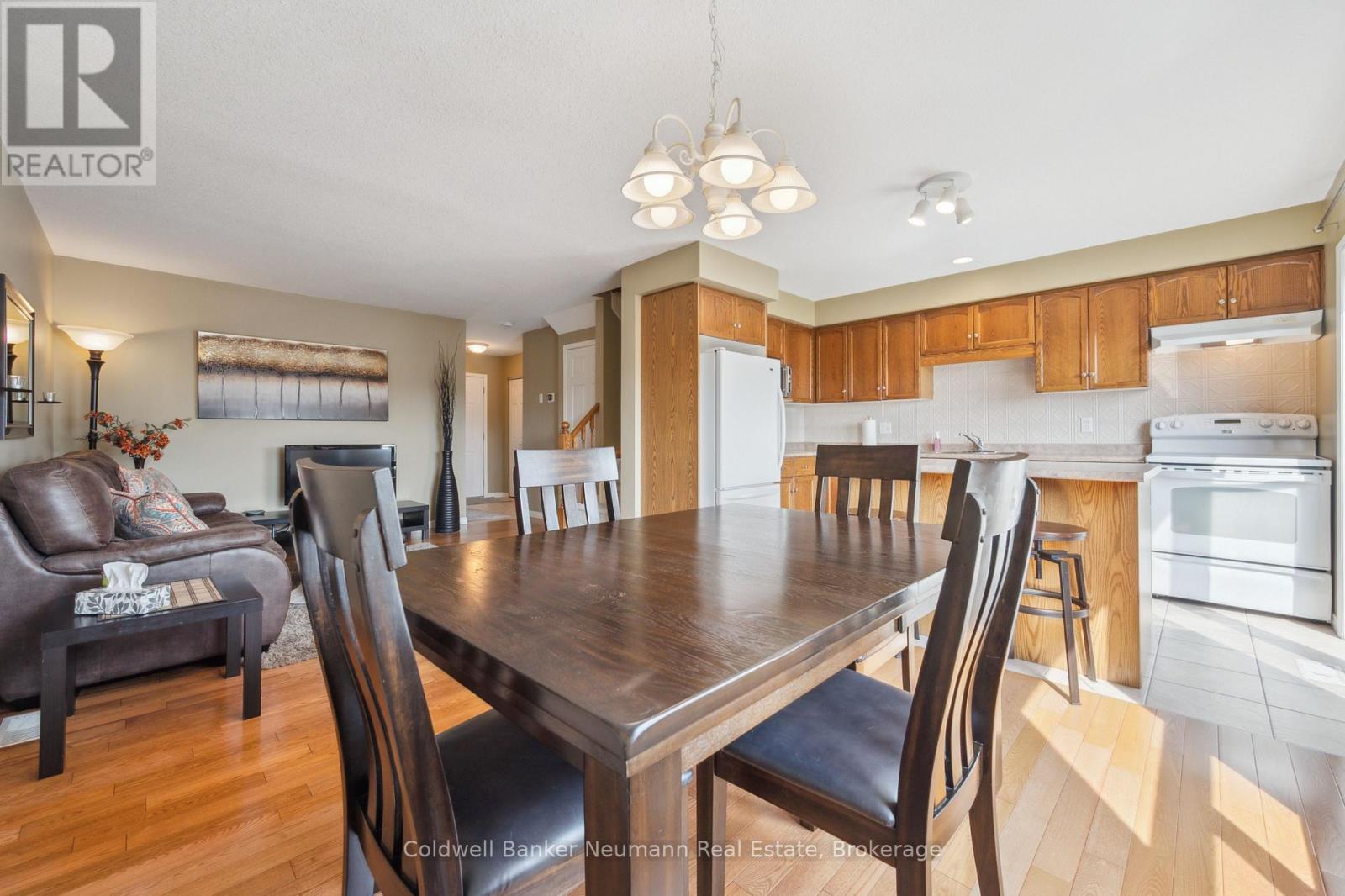 60 Hasler Crescent, Guelph, Ontario  N1L 0A3 - Photo 11 - X12660938