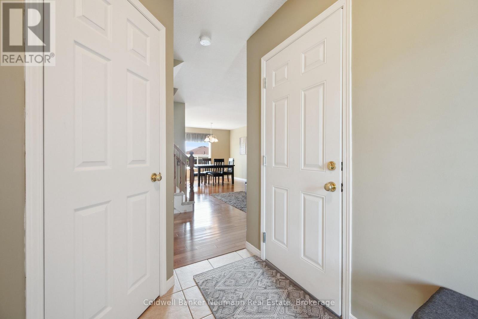 60 Hasler Crescent, Guelph, Ontario  N1L 0A3 - Photo 4 - X12660938