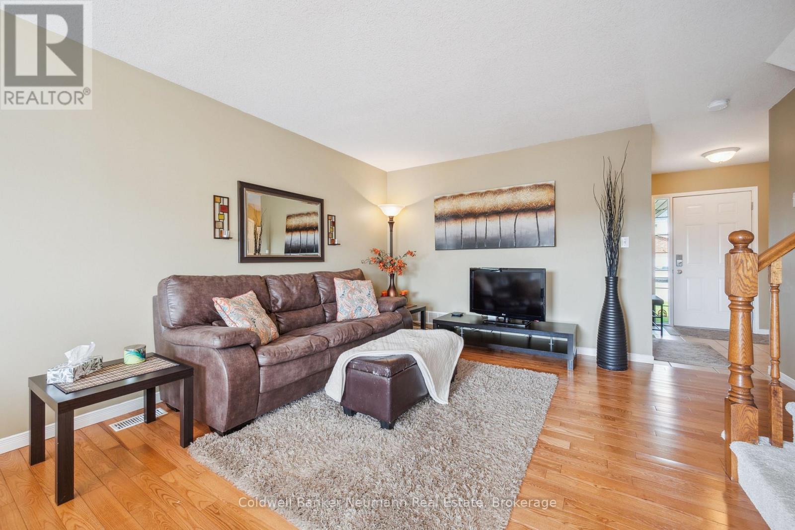 60 Hasler Crescent, Guelph, Ontario  N1L 0A3 - Photo 7 - X12660938