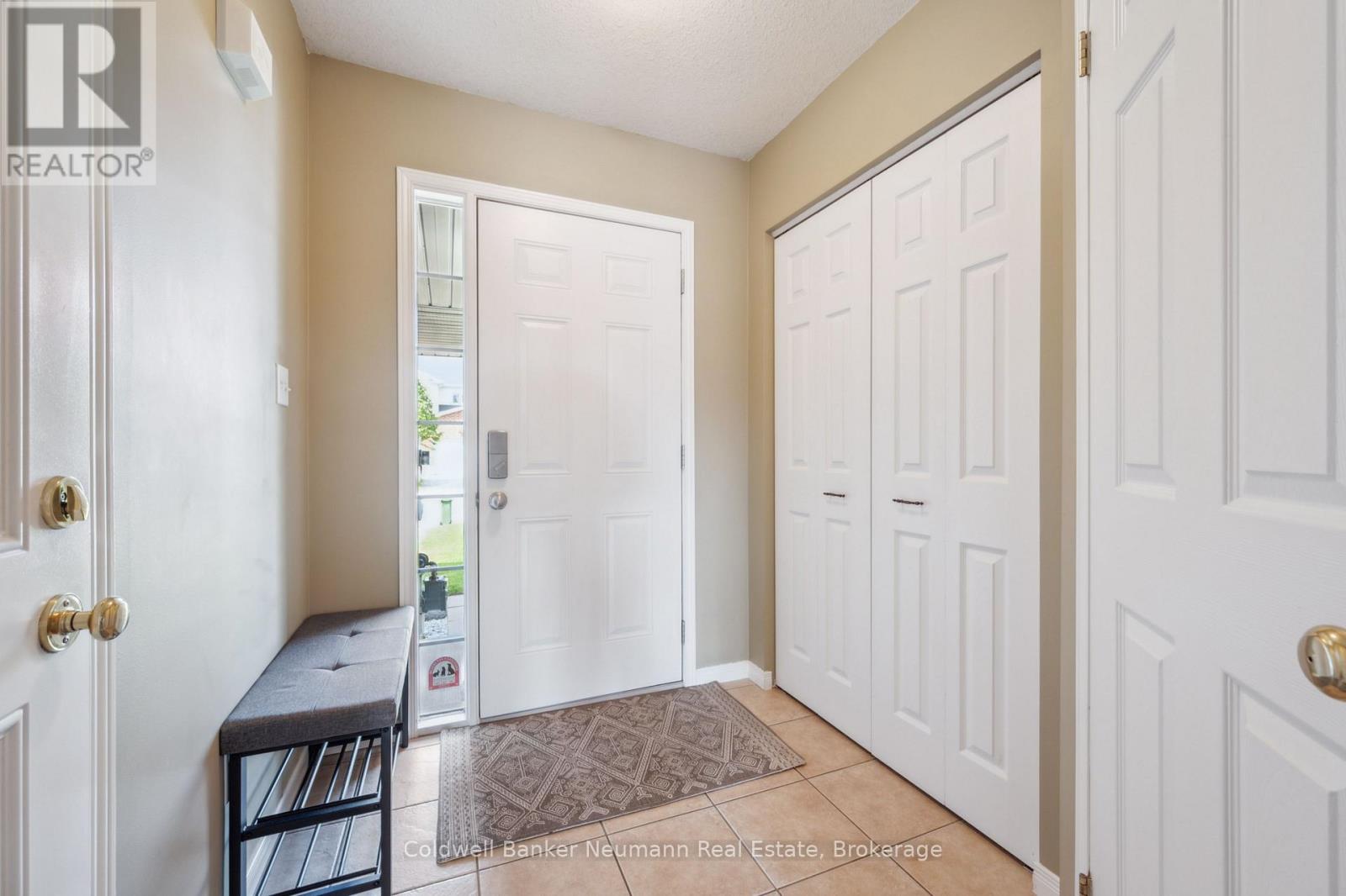 60 Hasler Crescent, Guelph, Ontario  N1L 0A3 - Photo 3 - X12660938