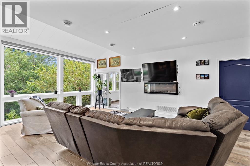 2005 South Middle Road, Lakeshore, Ontario  N0R 1V0 - Photo 11 - 26000126