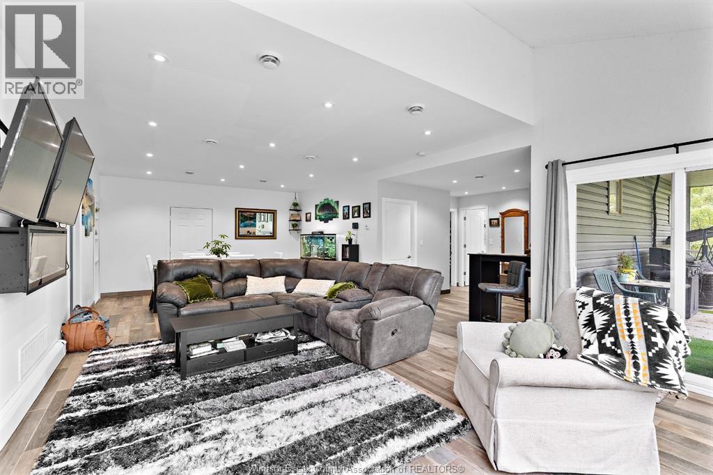 2005 South Middle Road, Lakeshore, Ontario  N0R 1V0 - Photo 13 - 26000126