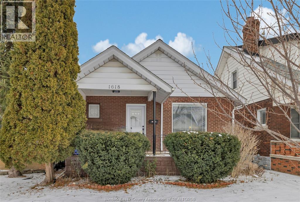 1618 Moy Avenue, Windsor, Ontario N8X 3J8 - Photo 1 - 26000125