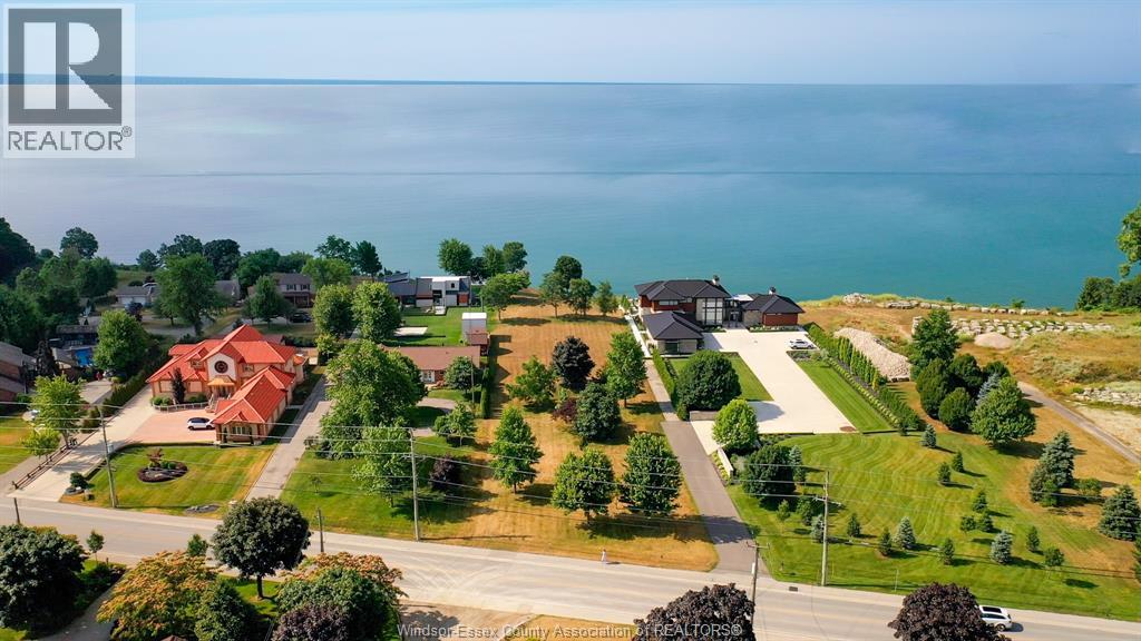 366 Seacliff Drive West, Leamington, Ontario N8H 4E1 - Photo 2 - 26000122