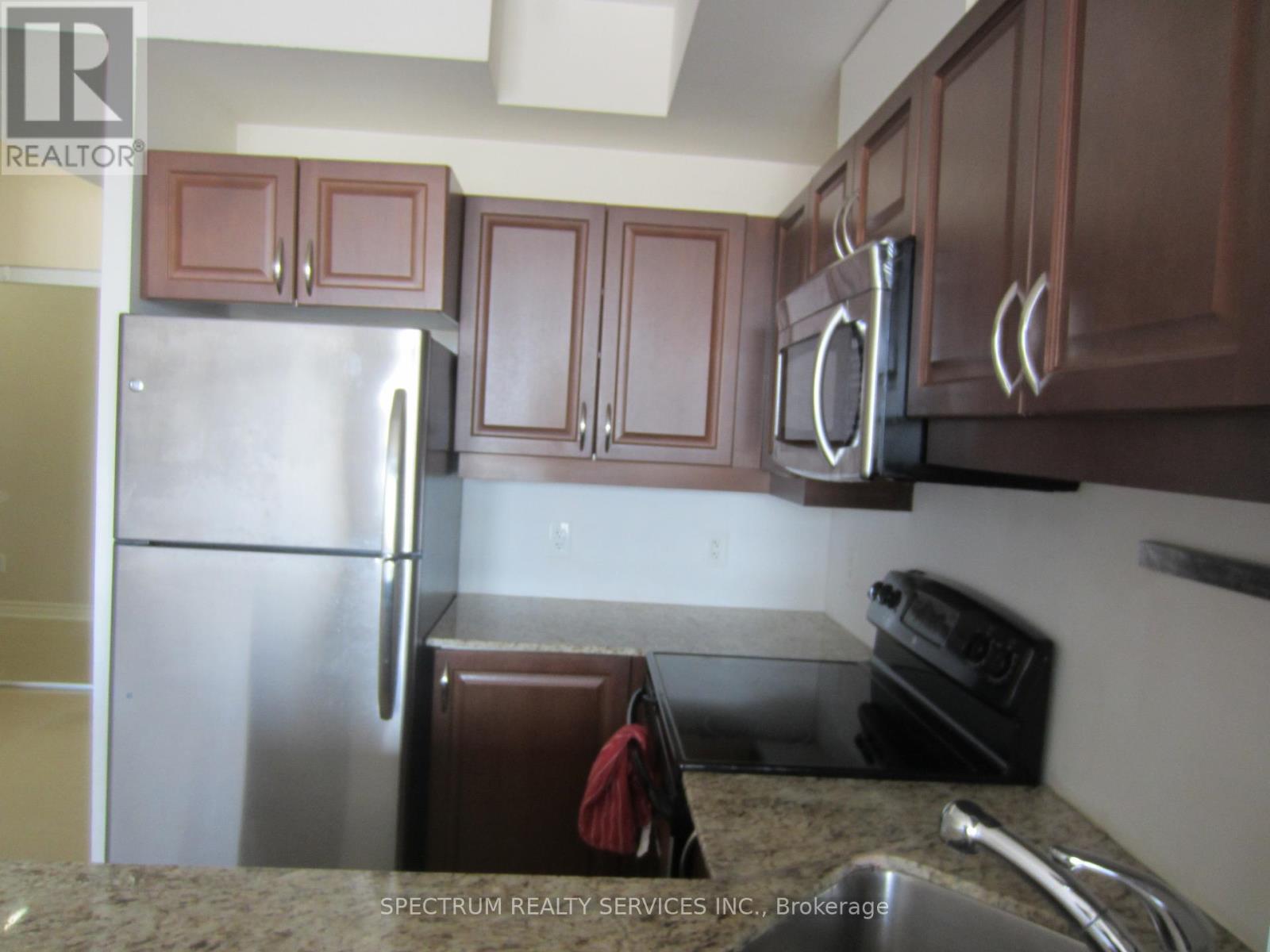 1307 - 3865 Lake Shore Boulevard W, Toronto, Ontario  M8W 1R4 - Photo 11 - W12584502